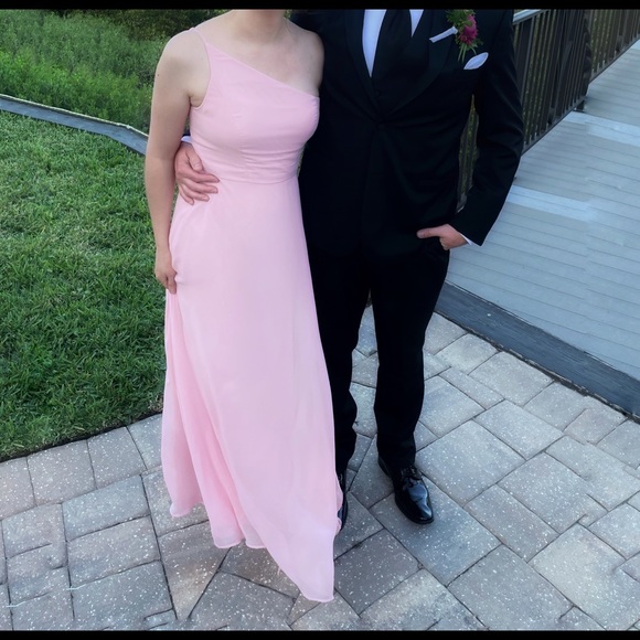 ✨ Pastel Pink Off-Shoulder Maxi Dress | Perfect for Bridesmaid or Prom ✨ - Picture 2 of 6